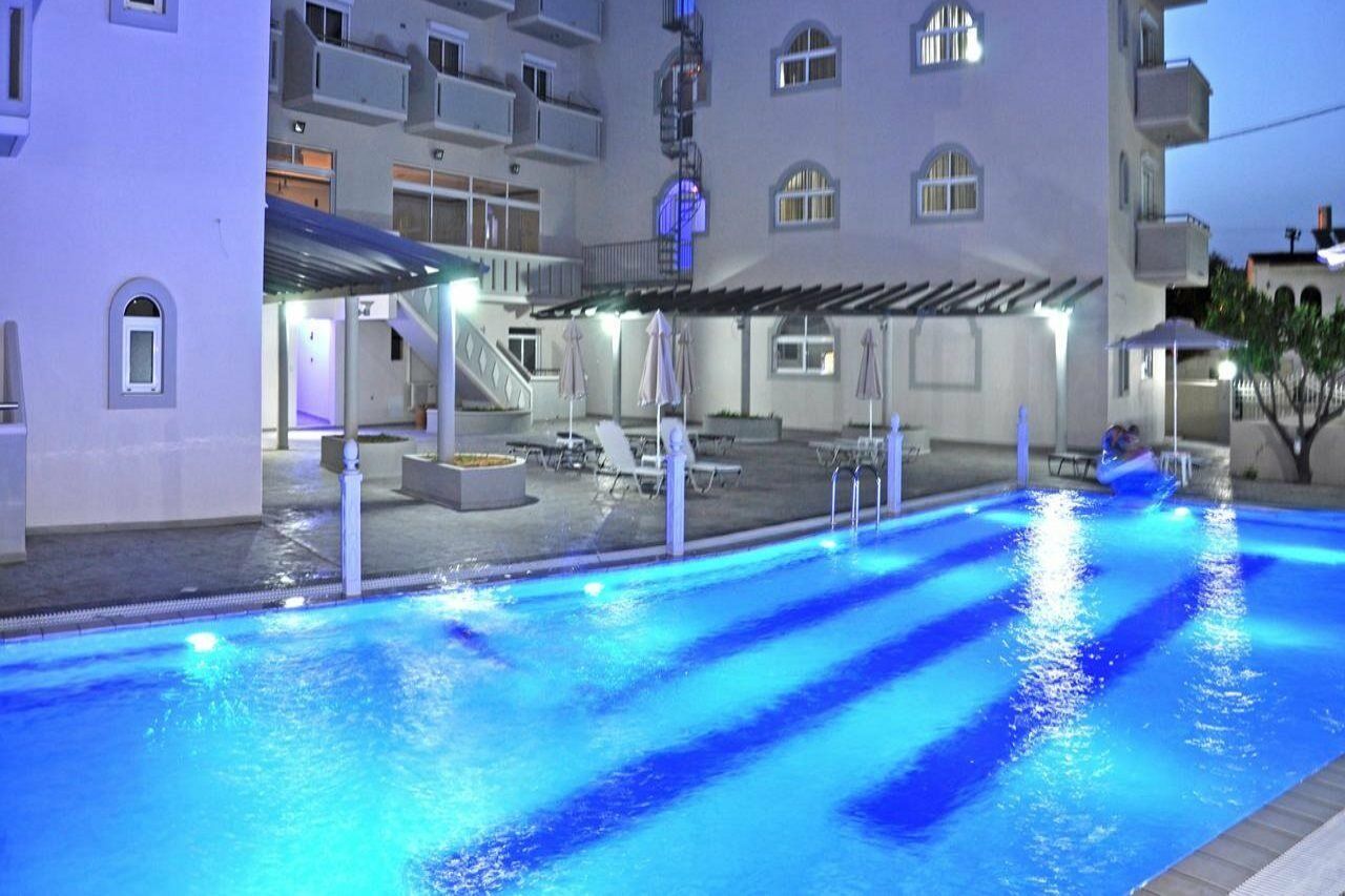 Daniel Luxury Apartments 칼라토스 외부 사진